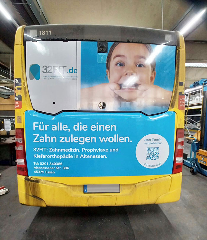 Buswerbung